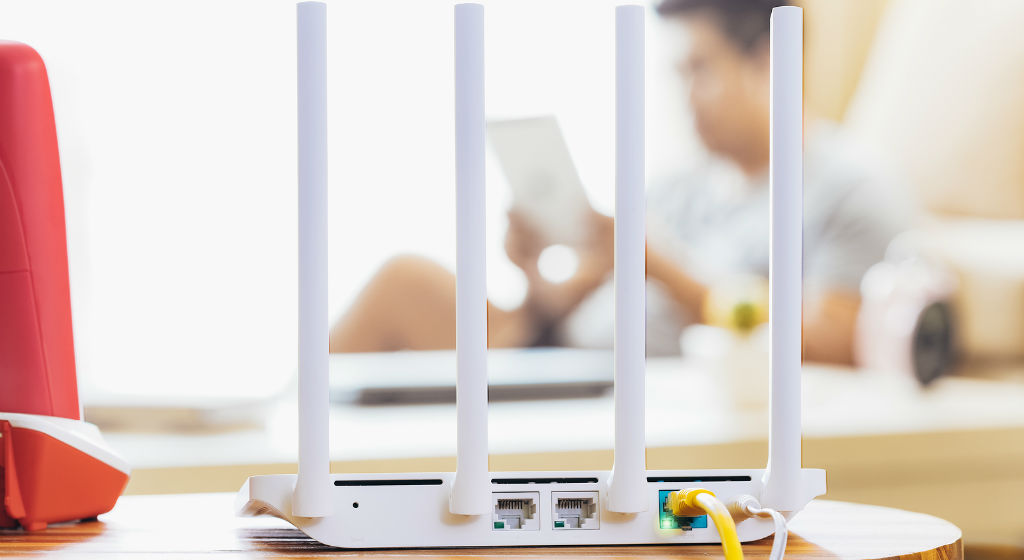 router-on-table-at-home